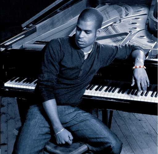 欢乐谷欢乐谷鸡巴操逼白虎
